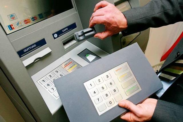Weniger Betrug am Geldautomat