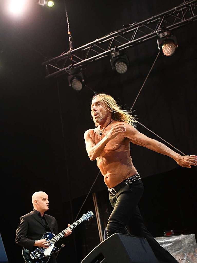 Iggy Pop und Fmina auf dem Lrracher Marktplatz