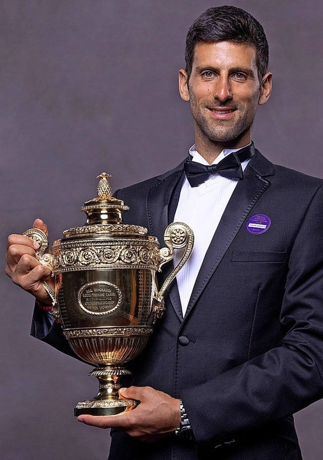 Stolzer Wimbledon-Sieger: Novak Djokovic  | Foto: THOMAS LOVELOCK (AFP)