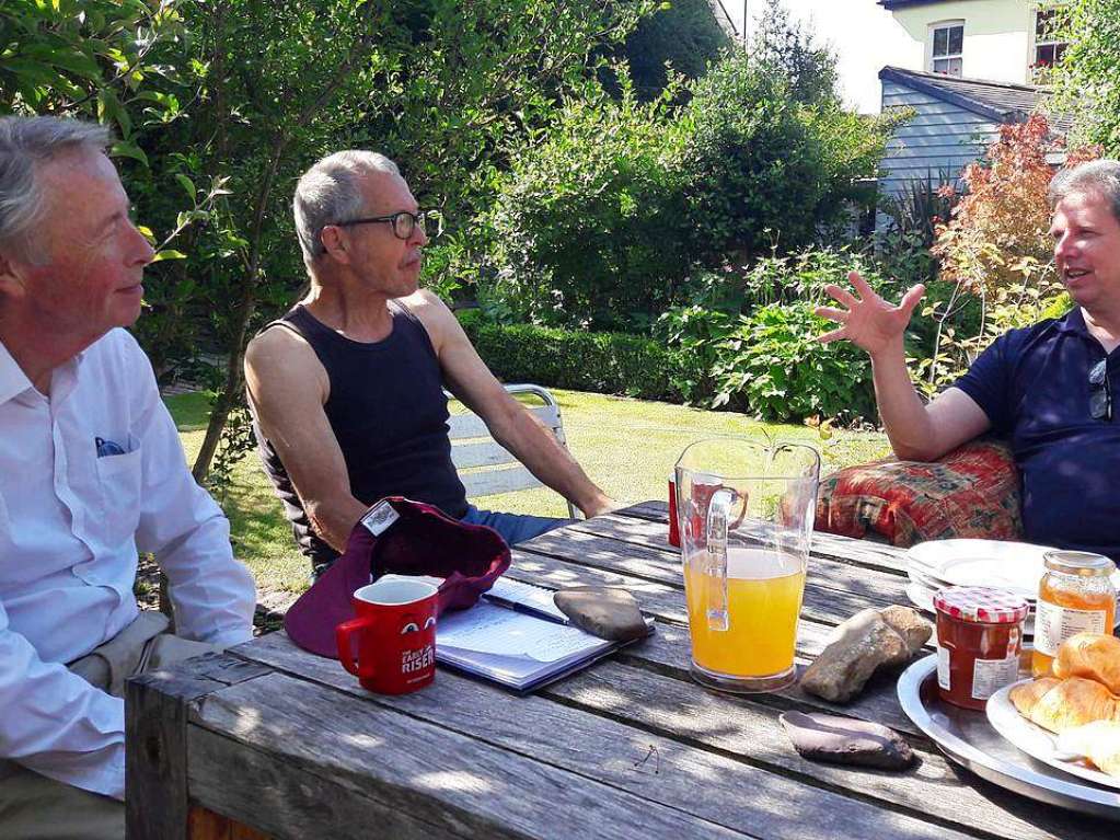 Ex-Brgermeister Jim Brooks, der knftige Brgermeister Steve Goodheart und Chris Leitherer (von links)