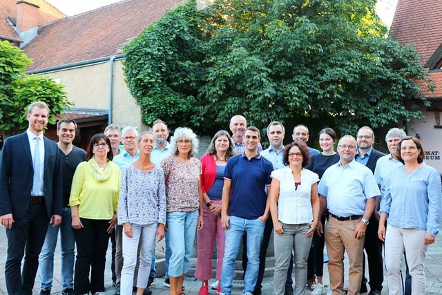 Brgermeister Benedikt Eckerle (links)...inger Gemeinderats  in ihrem Ehrenamt.  | Foto: Claudia Mller