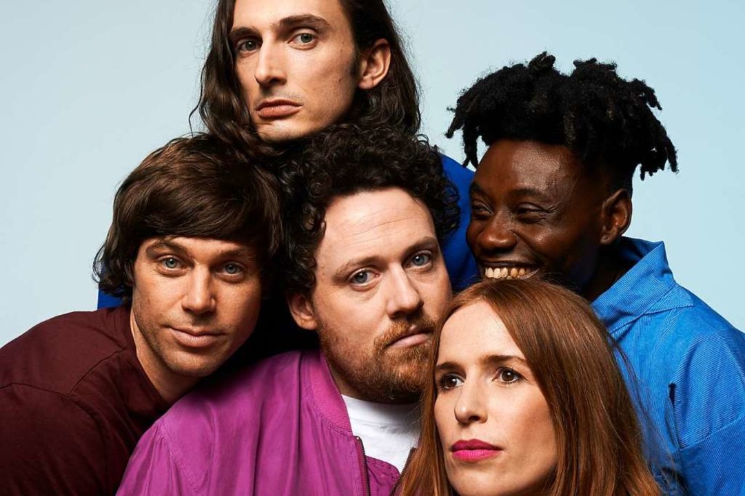 Joseph Mount (Mitte) mit seiner Band Metronomy  | Foto: Because
