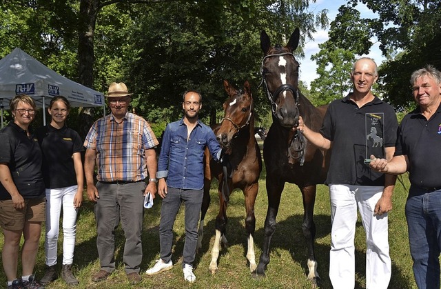 Zchterstolz darf die Besitzerin Melan...ferdezuchtverein Ortenau-Mittelbaden.   | Foto: Veranstalter