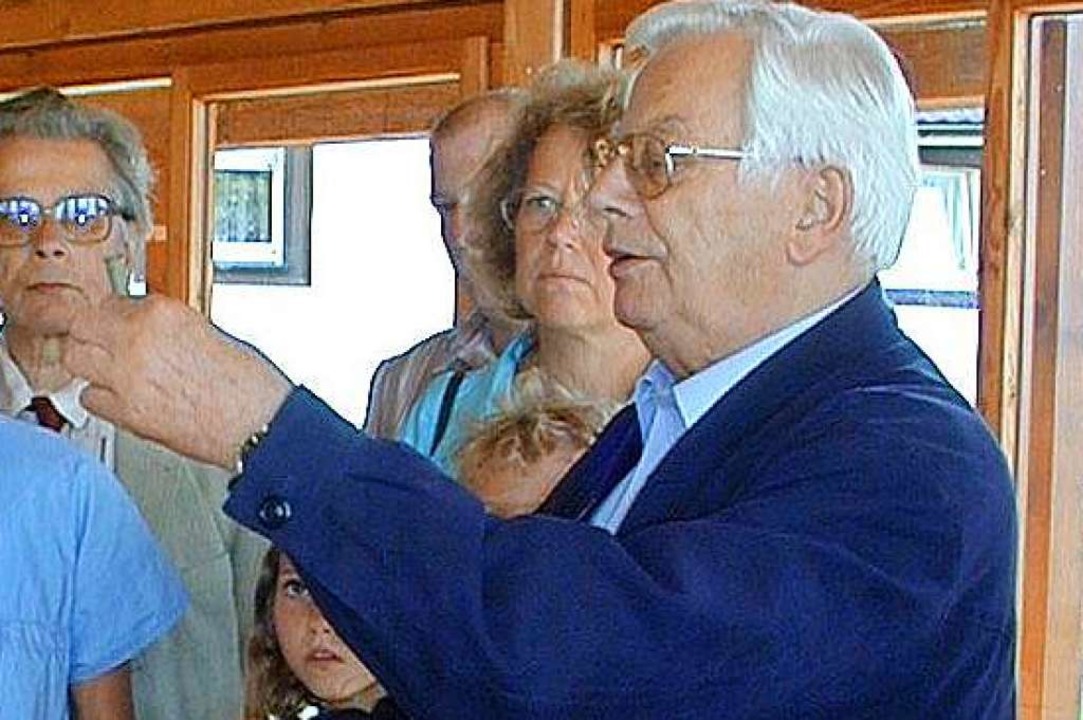 Hier war er in seinem Element: Erhard ...fenen Denkmals am 16. September 2004.   | Foto: Weber-Kroker
