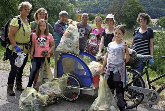 Ganz schn viel Mll hat die Gruppe &#... bei ihrer jngsten Aktion gesammelt.   | Foto: Ralph Lacher