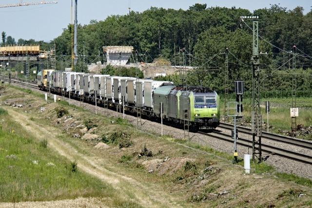 DB lädt zum Dialog zur Rheintalbahn – und die Positionen sind konträr