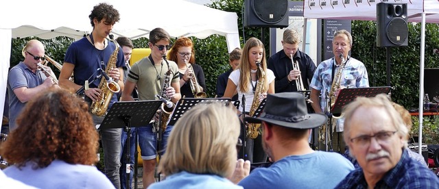 Die School&#8217;s-out-Party lockt mit...schen und kulinarischen Leckerbissen.   | Foto: David Rutschmann