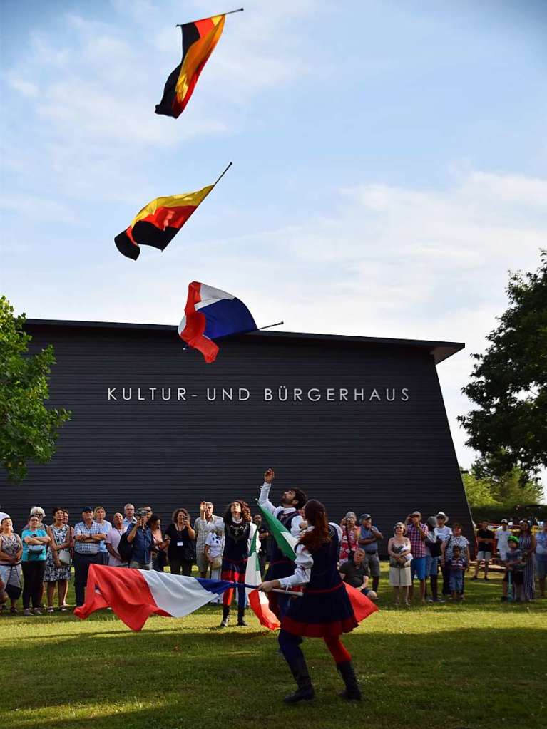 Ein buntes Unterhaltungsprogramm war beim Denzlinger Europafest ebenso geboten wie Kulinarisches.