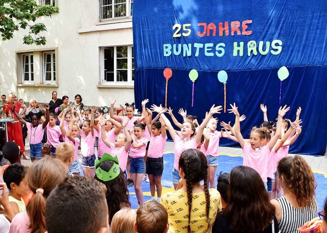 Die Tanzmdchen des Bunten Hauses  | Foto: Barbara Puppe