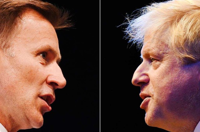 Jeremy Hunt (li.) oder Boris Johnson &#8211; einer wird Premier  | Foto: OLI SCARFF (AFP)