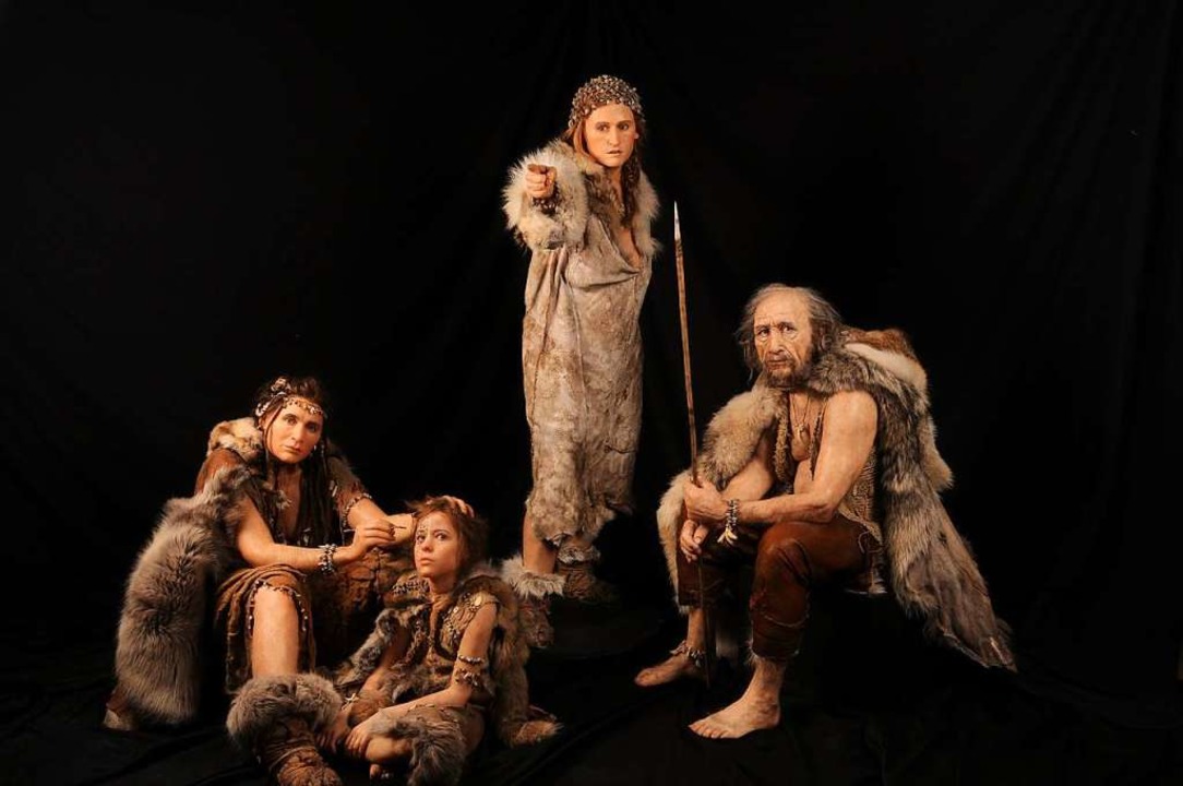 Urzeit-Familie aus der Lascaux-Ausstel...altenen Hhlenmalereien in Frankreich.  | Foto: SC Exhibitions, Skulpturen von Elisabeth Daynes