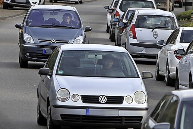 Dichter Verkehr auf der Bundesstrae  | Foto: Christoph Breithaupt