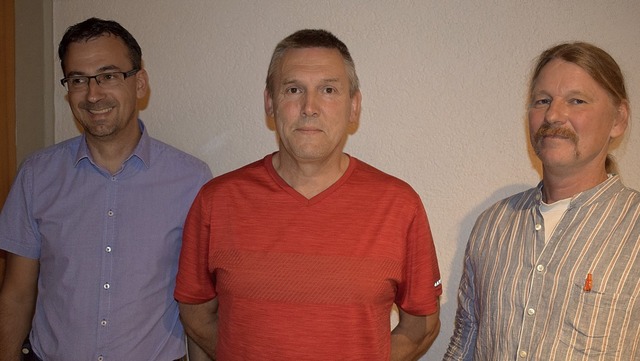 Manfred Krger (Mitte, Freie Whler) i...e im Bunde ist Uli Gottschalk (Grne).  | Foto: Krug