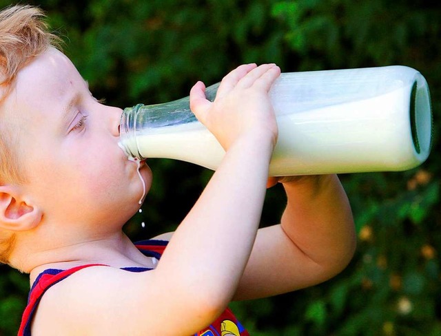 Ihm schmeckts aus der Flasche.  | Foto: A3472 Frank May