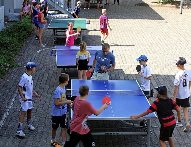 Am  Sporttag am Schulzentrum konnten d...t waren auch  die Tischtennisplatten.   | Foto: Reinhard Cremer