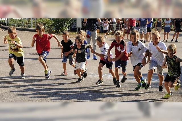 Rund 50 Kinder laufen ums Leusertte-Baugebiet