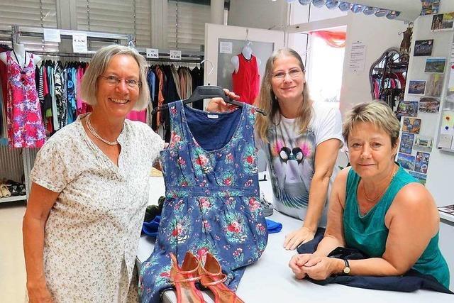 Der DRK-Kleiderladen in Rheinfelden ist neu und einladend gestaltet worden