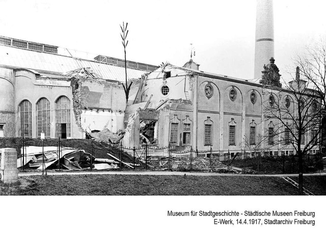 Zerstrungen nach  Fliegerangriffen im...zerbombtes Wohnhaus in der Rosastrae.  | Foto: Museum fr Stadtgeschichte