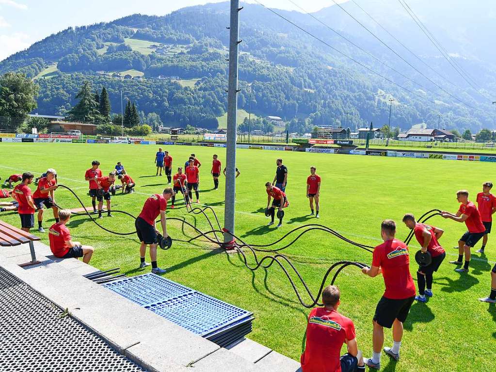 Der SC Freiburg bereitet sich in Schruns auf die Bundesliga-Saison vor.