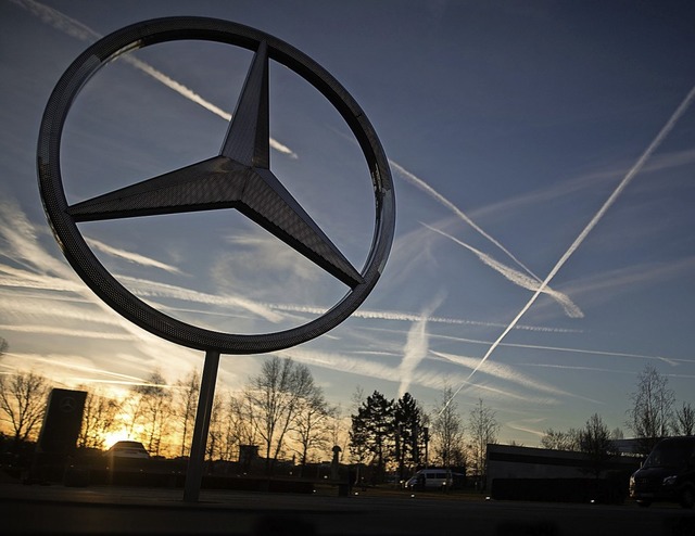 Daimler-Stern in Sindelfingen, das 70 Prozent weniger Steuer einnimmt.  | Foto: Sebastian Gollnow (dpa)