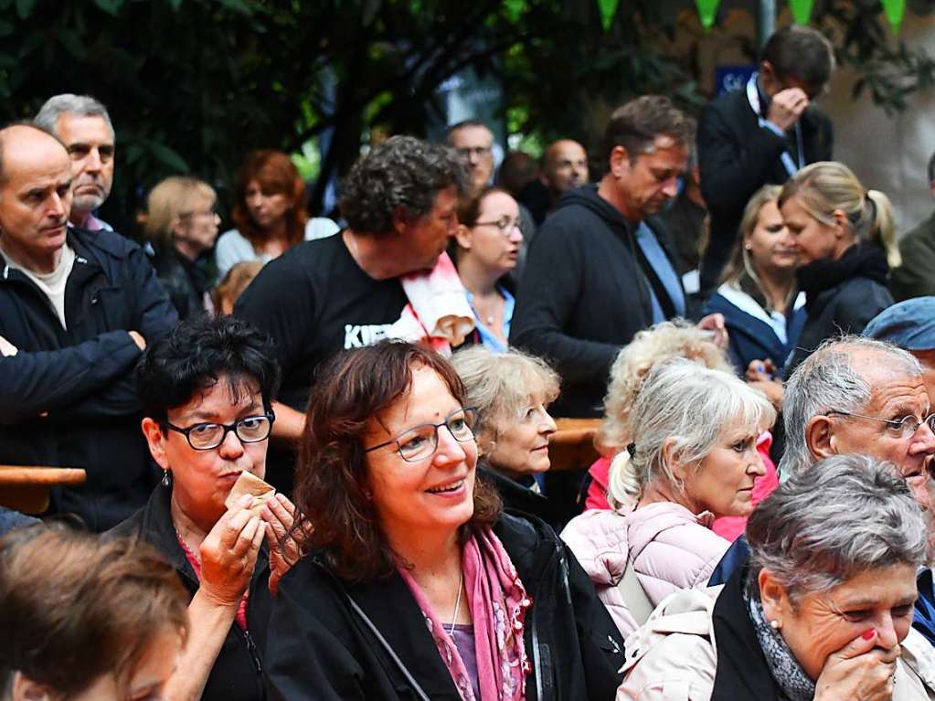 Impression vom Stimmenkonzert von Kiefer Sutherland im Lrracher Rosenfelspark