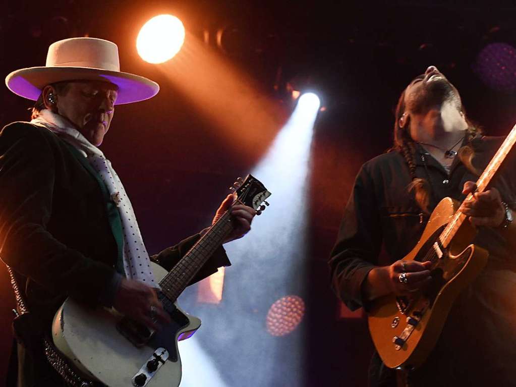 Impression vom Stimmenkonzert von Kiefer Sutherland im Lrracher Rosenfelspark