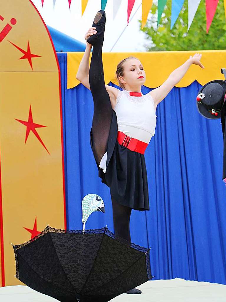 Rhythmische Sportgymnastik mit Mary Poppins