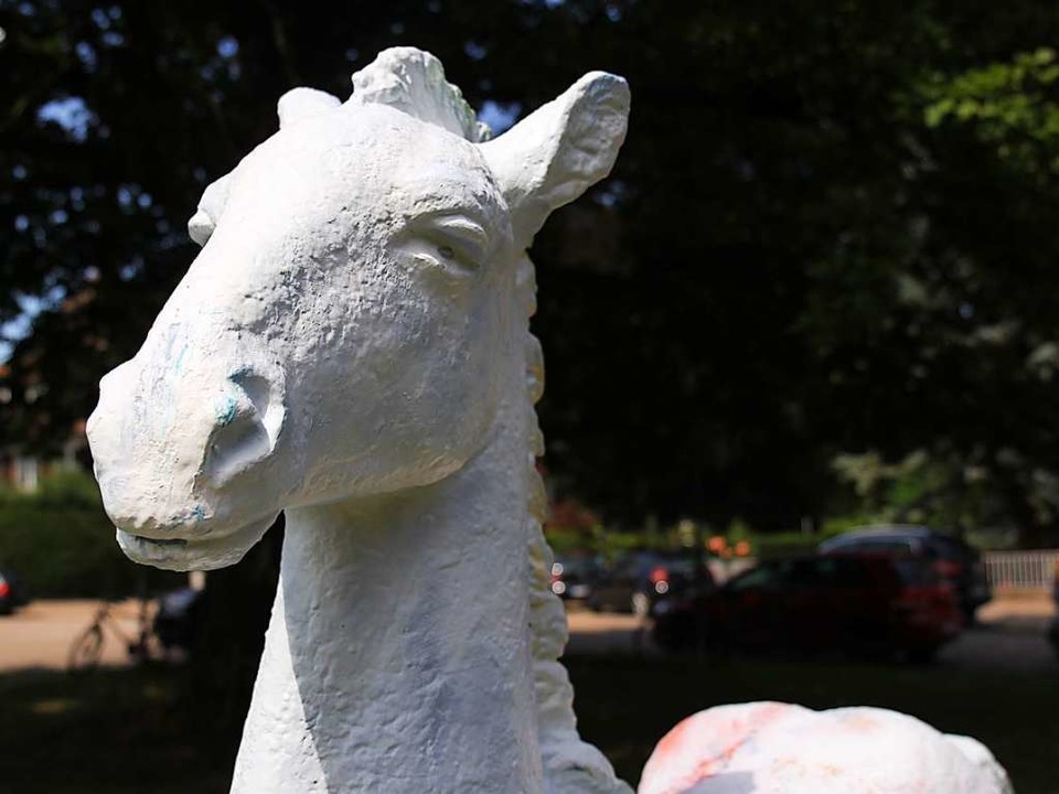 Das Holbeinpferd ist stolz auf seine neue Figur.  | Foto: Katharina Federl