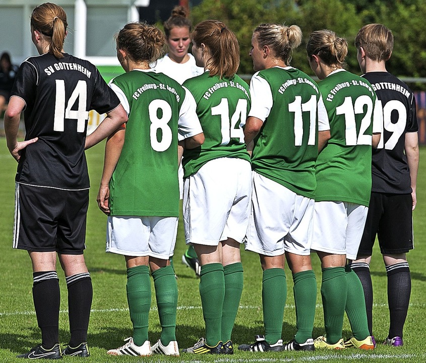 Spielerinnen der gegnerischen Mannscha...auer sind künftig nicht mehr erlaubt.   | Foto: Norbert Kreienkamp
