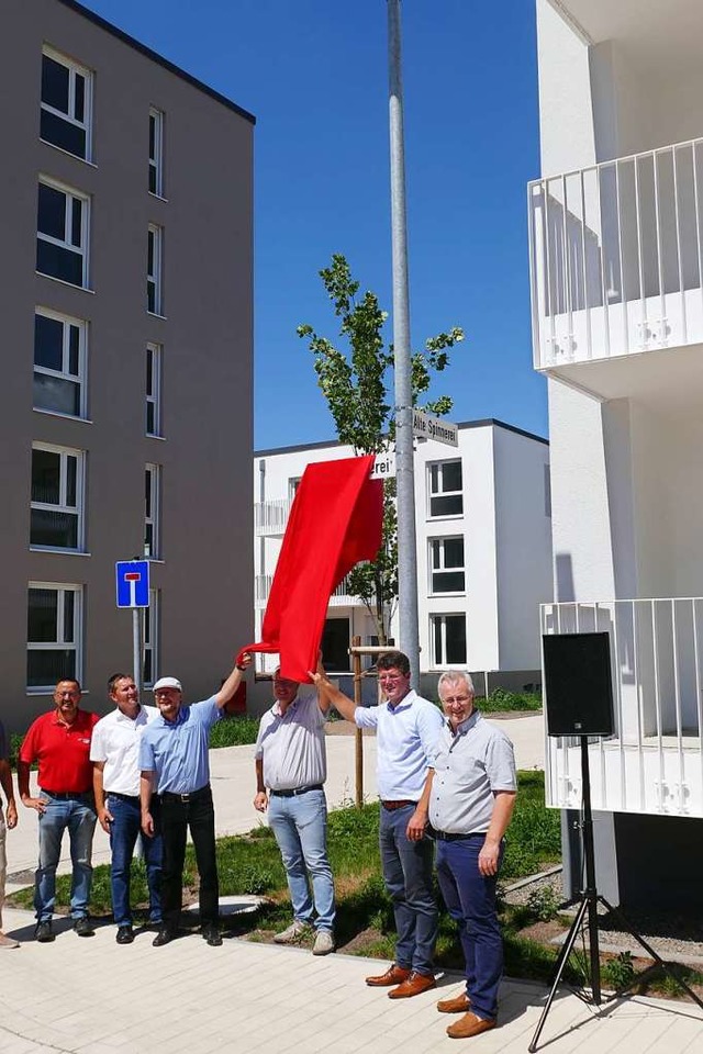 Enthllung: Die Strae &#8222;Alte Spi...ung des Areals am Offenburger Mhlbach  | Foto: Helmut Seller