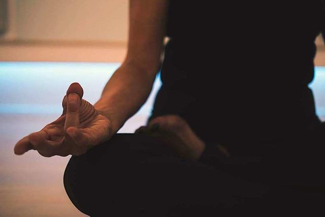 Bei der Körperwelten-Ausstellung kann man an einer Yoga-Session teilnehmen