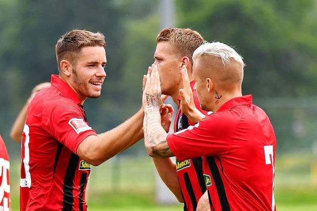 Es geht wieder los: Am Samstag, 3. Aug...Saisonerffnung des SC Freiburg statt.  | Foto: Achim Keller