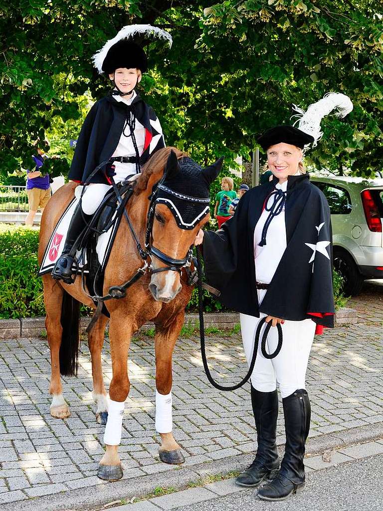 Mit Umzug und Krnung der neuen Markgrfler Weinprinzessin Jessica Himmelsbach ging es am Freitag los. Noch bis Montag hat das Weinfest in Staufen geffnet.