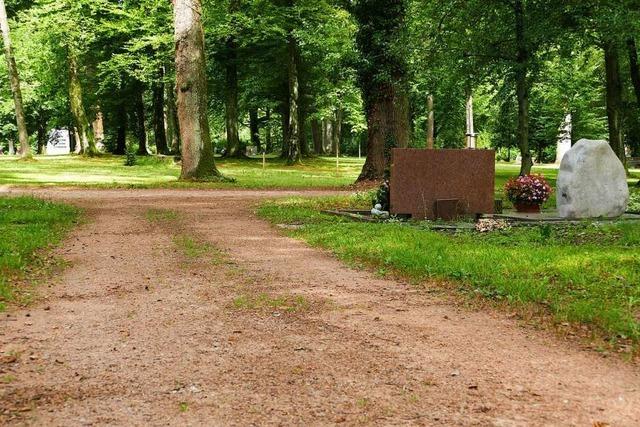 Der Waldfriedhof in Bad Sckingen ist bei Regen nicht barrierefrei