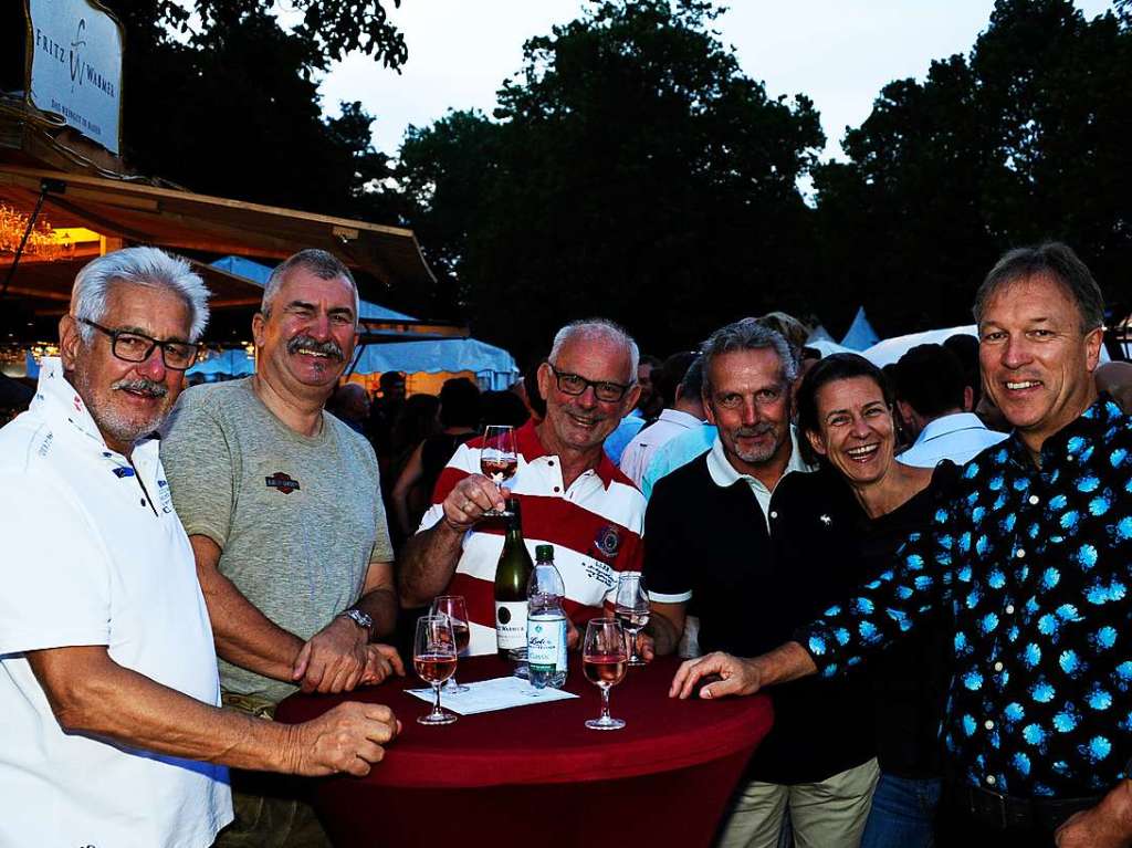 Mit Umzug und Krnung der neuen Markgrfler Weinprinzessin Jessica Himmelsbach ging es am Freitag los. Noch bis Montag hat das Weinfest in Staufen geffnet.