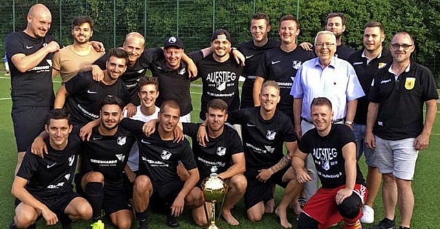 Der Stadtpokal ging mit 15 Punkten an ...Robert Terbeck (im hellen Hemd) vor.    | Foto: SV 08 Laufenburg