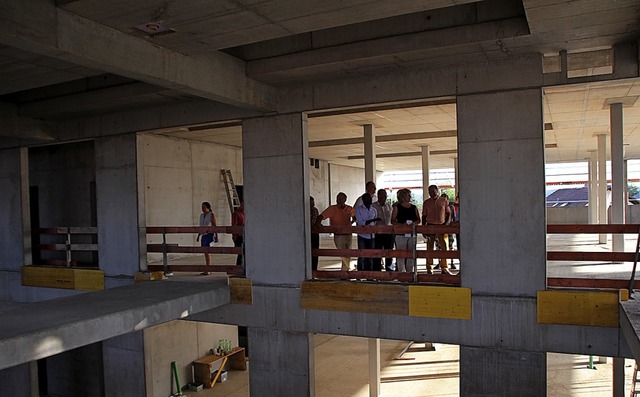 42 Meter lang, 42 Meter breit und zwei...ucian-Reich-Schule bietet viel Platz.   | Foto: Jakober, Stephanie