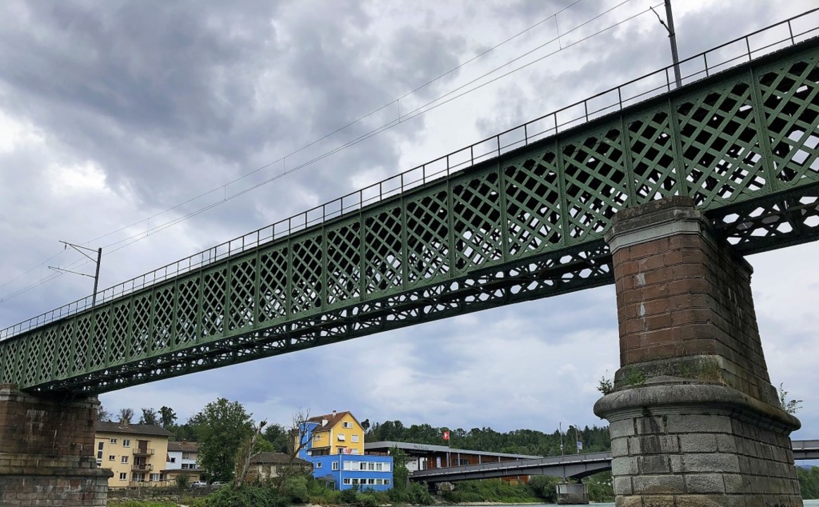 Die historische Eisenbahnbrücke aus de... Bundesverkehrsministerium erfahren.    | Foto: Schlichter, Juliane