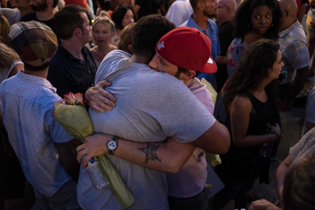 Trauer auch in Dayton, Ohio.  | Foto: MEGAN JELINGER (AFP)