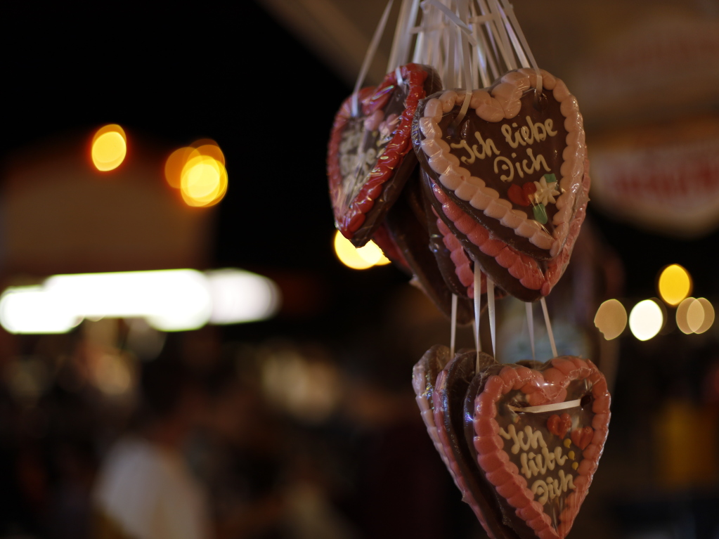 Sonntagabend auf dem Rummelplatz