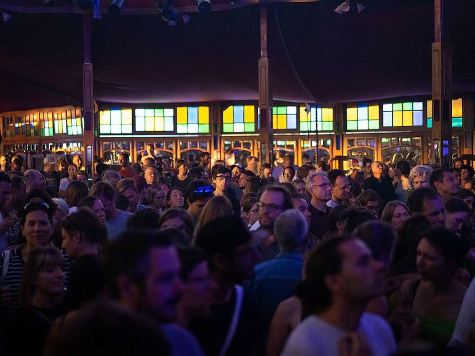 Das Publikum musste bei diesem Konzert nicht schwitzen.  | Foto: Simon Langemann
