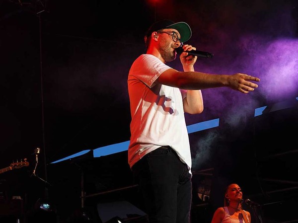Mark Forster feiert bei "I EM Music" mit den Fans