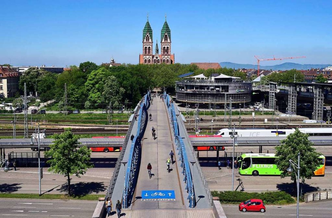 Die Wiwilibrcke ist eine der wichtigs...ndungen zwischen Innen- und Weststadt.  | Foto: Thomas Kunz