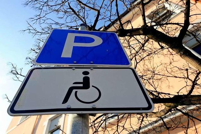 Parkpltze fr Menschen mit Behinderung sind oft zugeparkt