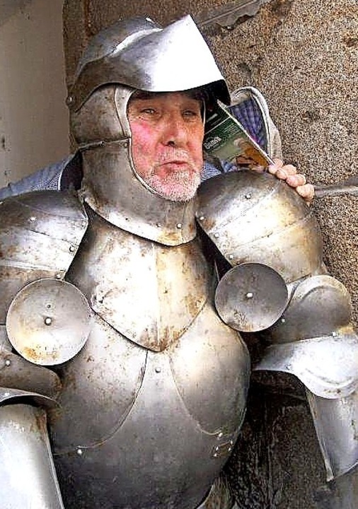 <BZ-FotoAnlauf>Schwarzwaldverein:</BZ-...chte auch als Ritter eine gute Figur.   | Foto: Ulrich Wagner