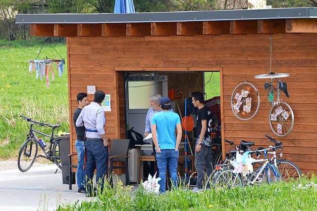 Die Fahrradwerkstatt hilft bei der Reparatur.  | Foto: Horatio Gollin