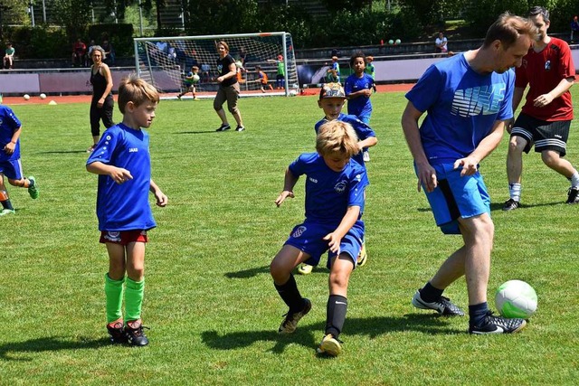 Voller Einsatz: Die Kinder waren mit Eifer bei der Sache.  | Foto: Andrea Steinhart