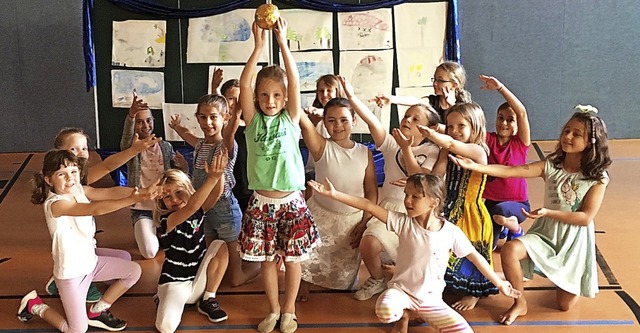 Viel Spa hatten diese Kinder beim Ein...der Auffhrung eines kleinen Musicals.  | Foto: Verein