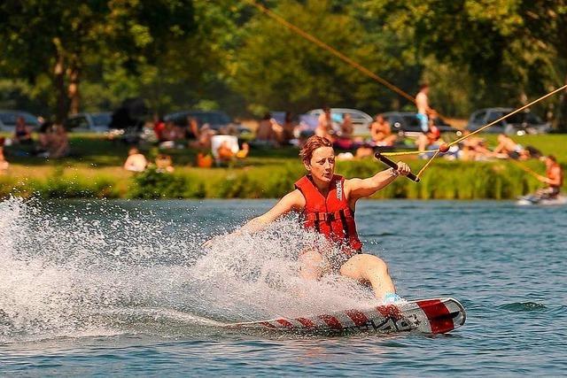 Am Donnerstag kannst Du kostenlos ber den Tunisee Wakeboarden