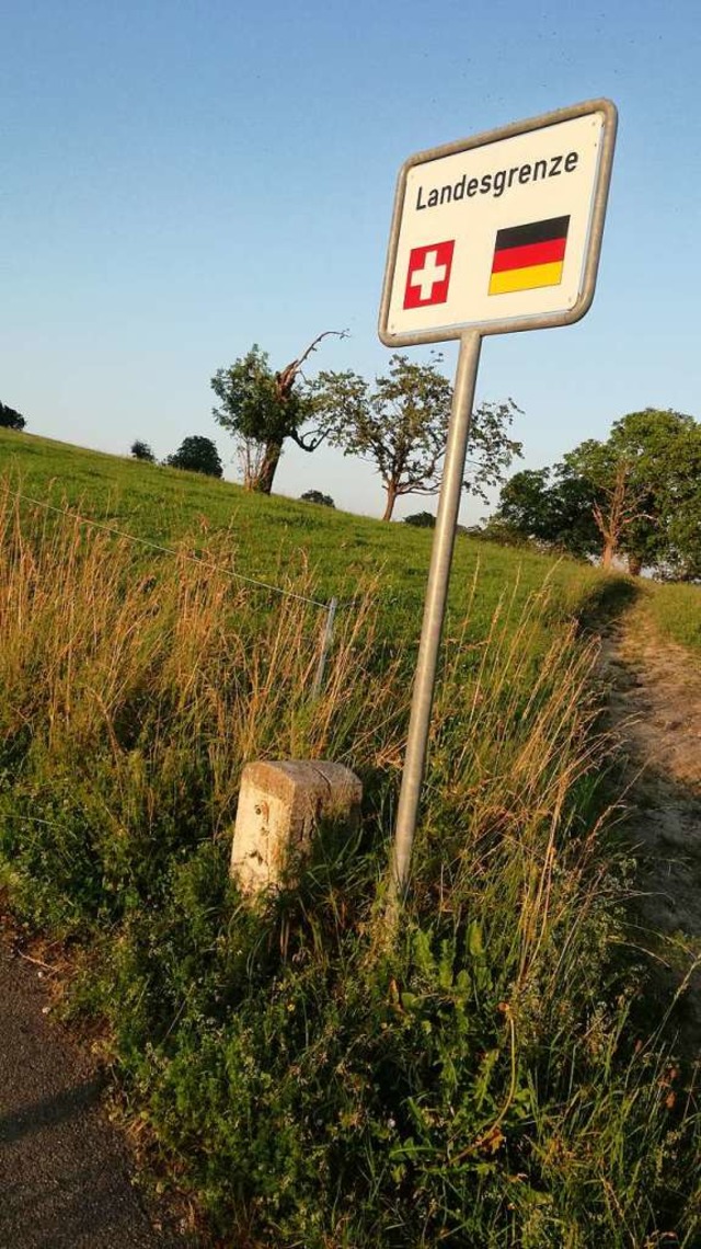Mit dem Auto darf man nicht ber die Grne Grenze fahren.  | Foto: Kathrin Ganter